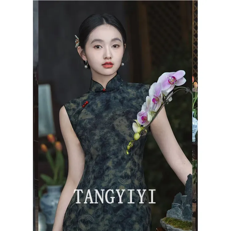 旗袍新中式轻奢高级感连衣裙中国风无袖港风日常气质高贵显瘦绿色