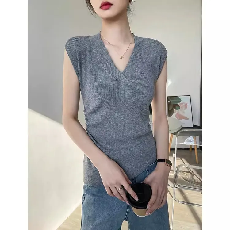 灰色v领打底衫女春秋短袖针织2025新款休闲时尚修身内搭上衣外穿