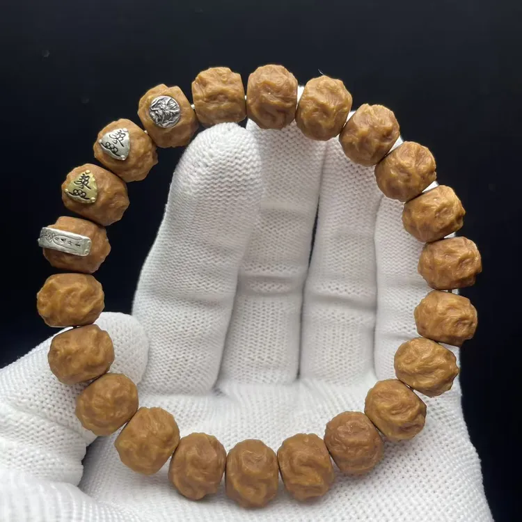 起飞文玩—龙蛇之变，四标款，精工手修，全品无暇，猴头手串