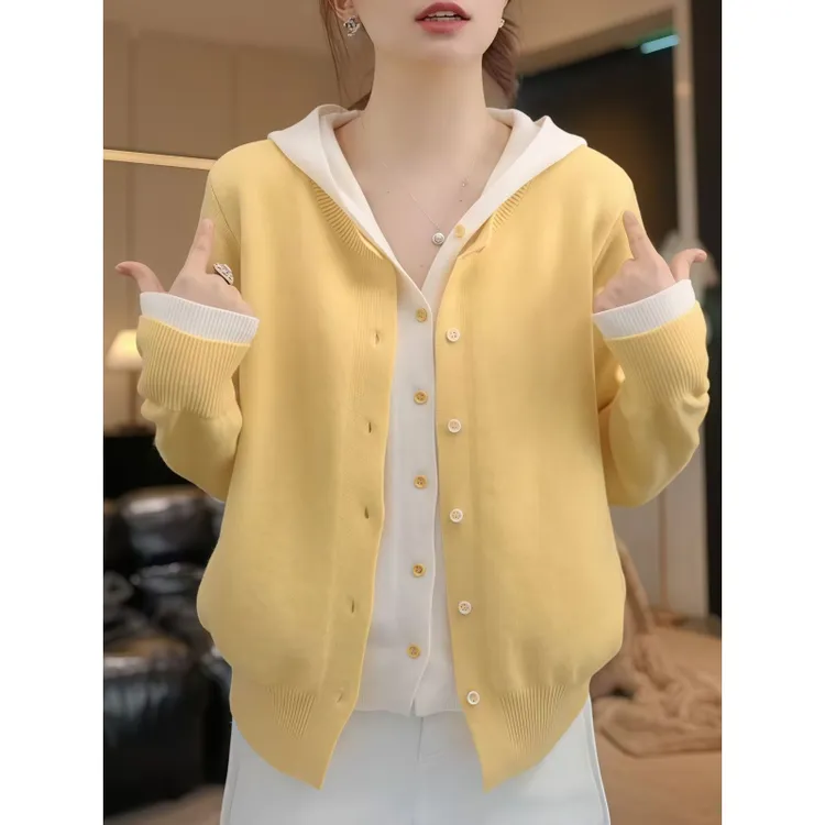 新款减龄撞色假两件连帽毛衣女2025早春时尚洋气长袖针织衫上衣潮