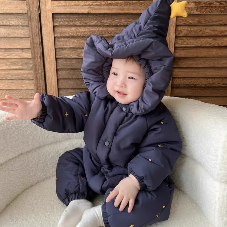 2025秋冬季新款婴幼儿外出服保暖连体衣宝宝连帽长袖哈衣爬服潮流