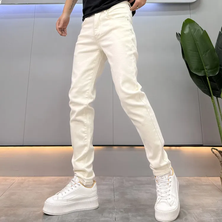 2025新品男士轻奢高级感纯色时尚牛仔裤舒适百搭潮流裤子