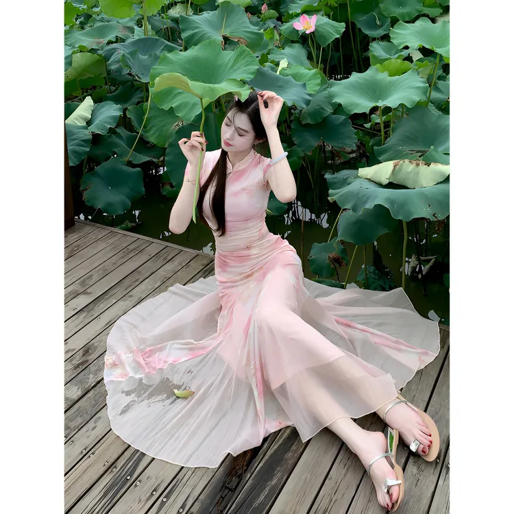 凌茜恣禾【莲畔画影】国风新中式粉色油画风大裙摆连衣裙改良旗袍裙