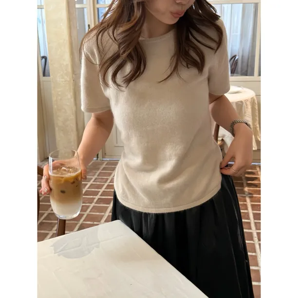 【山茶】MEGANLE 简约纯色后背镂空系带圆领短袖针织上衣2025166