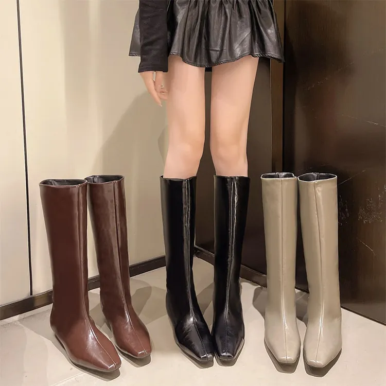 尖头粗跟长筒靴女2025年新款秋季复古高级骑士靴百搭通勤高筒靴子