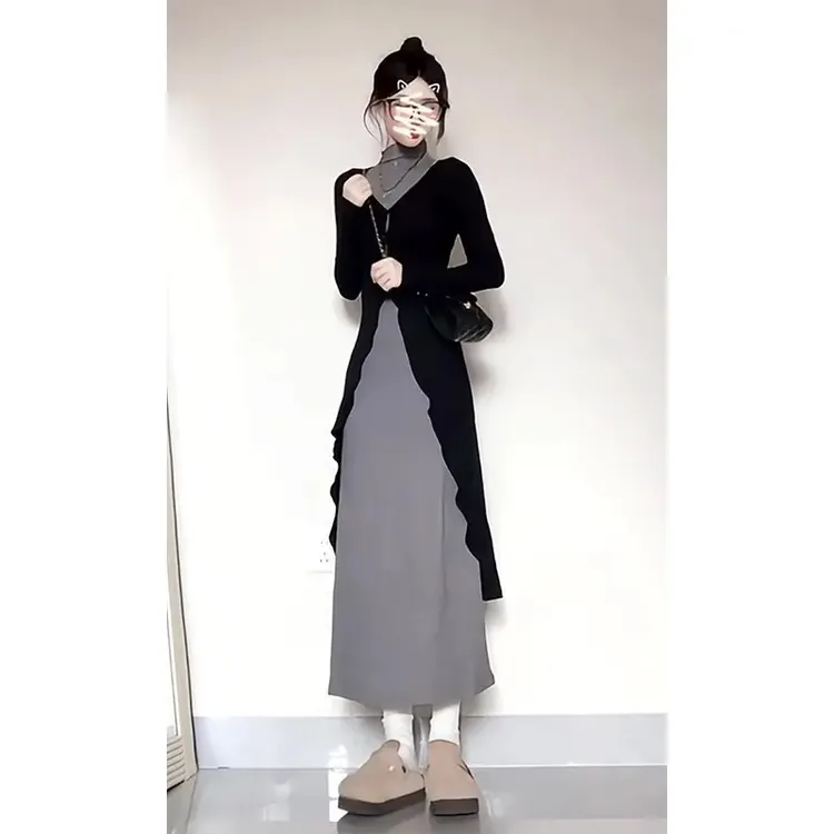 秋季新款女法式高级感针织开衫收腰显瘦包臀露肩挂脖连衣裙套装