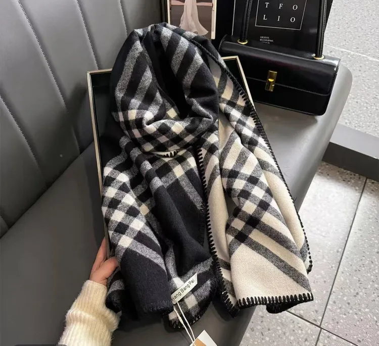高定版本双面围巾女秋冬季高级感格子披肩围脖