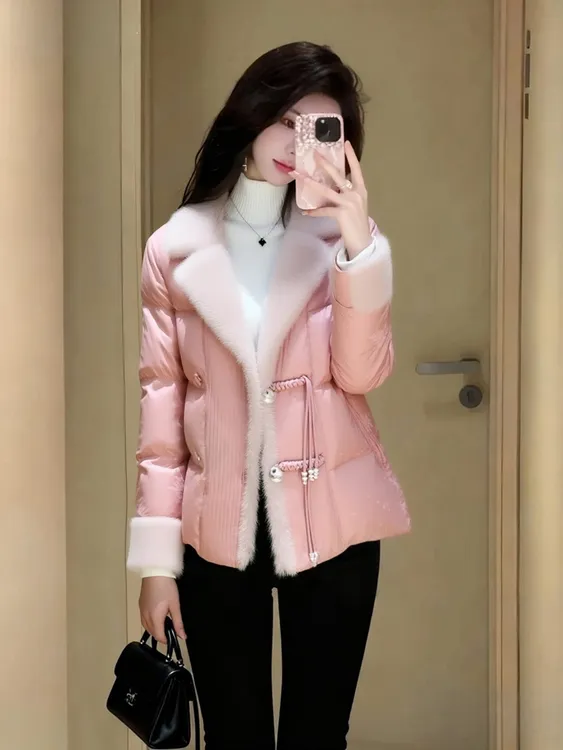 巨好看的夹棉厚外套女冬减龄气质轻奢高端独特漂亮新中式粉色棉服