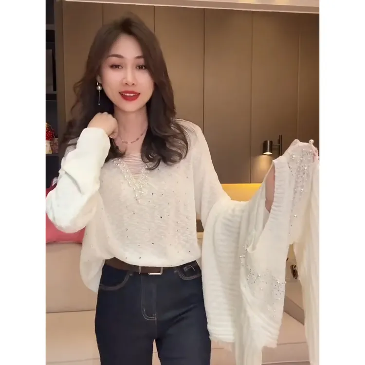 欧货秋冬新款时尚镂空钉珠设计针织衫女潮流个性圆领韩版宽松长袖