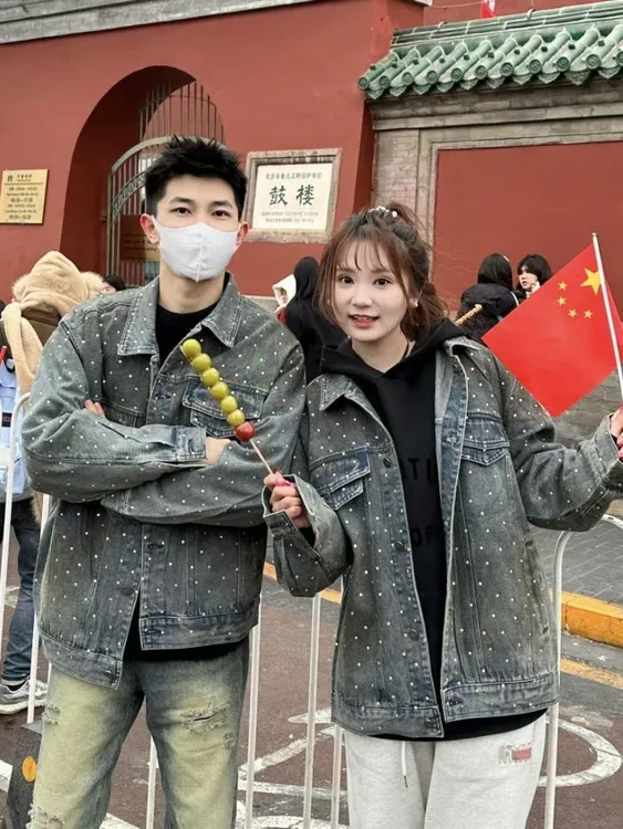 重工满钻牛仔外套男水洗女潮款宽松显瘦ins欧洲站夹克上衣百搭