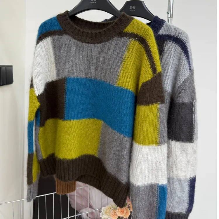 【摩姐姐欧韩】86006秋冬款拼色圆领羊绒衫