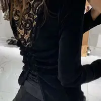 新款后背蕾丝盘扣女人味T恤修身显瘦丝绒上衣