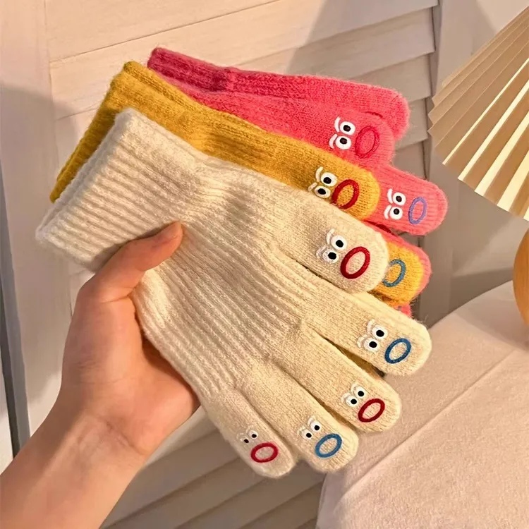 搞怪手套2025新款冬季女可爱触屏露指学生骑行自行车保暖防寒薄款