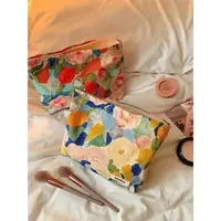 ins风油画化妆收纳包便携大容量卫生棉包杂物收纳袋洗漱袋文具袋