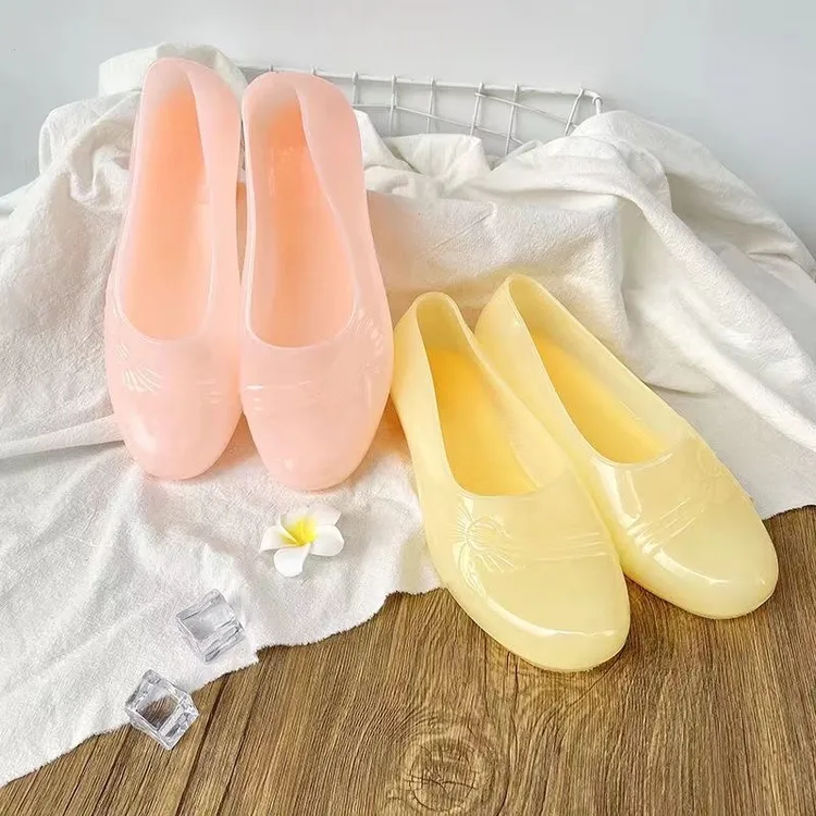 透明水晶果冻女鞋防水防滑平跟软底耐磨短筒雨鞋塑料厨房工作鞋