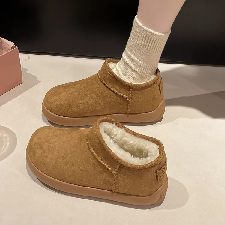 厚底雪地靴女冬加绒加棉2025年新款增高保暖短靴外穿短筒雪地棉