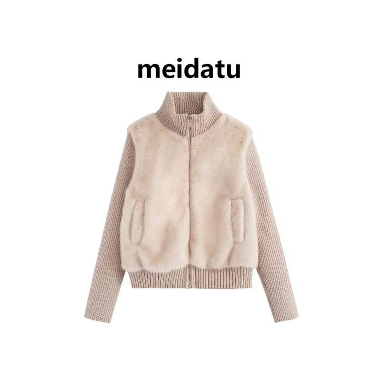 美哒兔（佛雪暮冬）时髦洋气拼接毛绒外套CD875-H