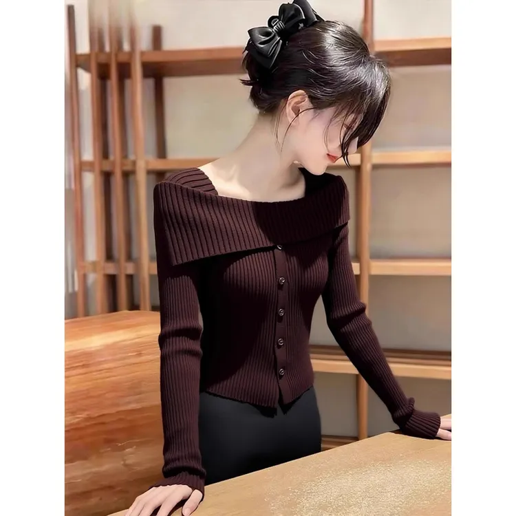 咖色针织衫女冬季打底内搭高端轻熟气质独特超好看修身保暖厚上衣
