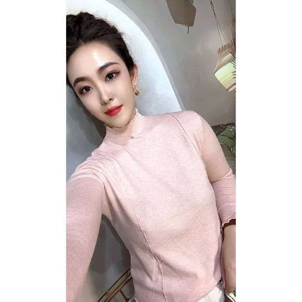 木耳边套头款抗敏感纯色打底衫