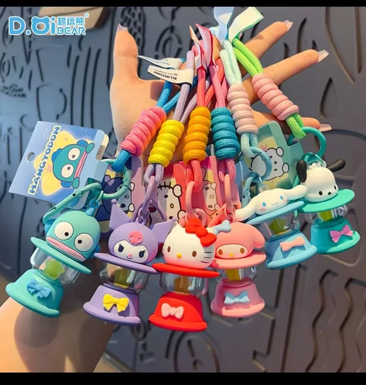 【三丽鸥正版授权】煤油灯发光系列钥匙扣情侣包包车内配饰挂件