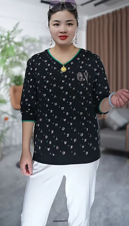 2226#大码洋气V领休闲中长款上衣气质特大码胖妈妈显瘦长袖卫衣