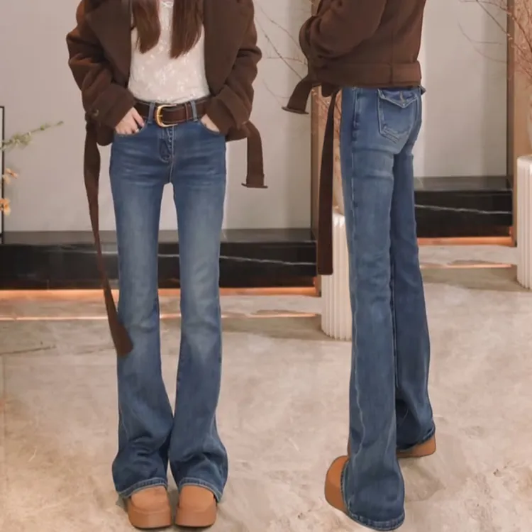 2025秋冬新款高腰显瘦复古加绒微喇牛仔裤大码女装弹力修身喇叭裤