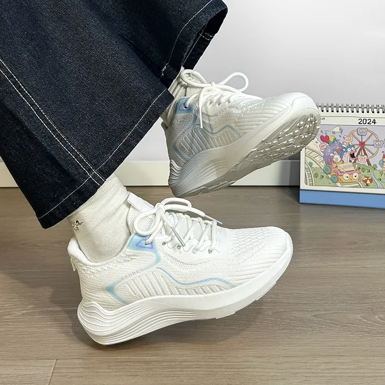 人本夏季爆款百搭透气飞织休闲鞋轻便软底健步鞋防滑减震跑步鞋女