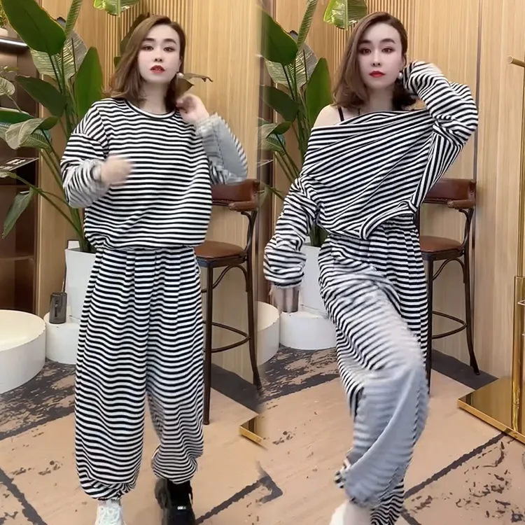 2025秋季新款时尚显瘦气质网红高档洋气女高级百搭宽松大码两件套