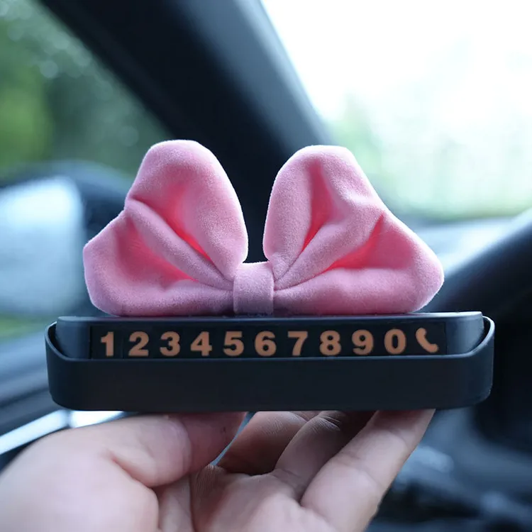酒红汽车临时停车电话号码牌车载在逃公主摆件挪车牌车内装饰用品