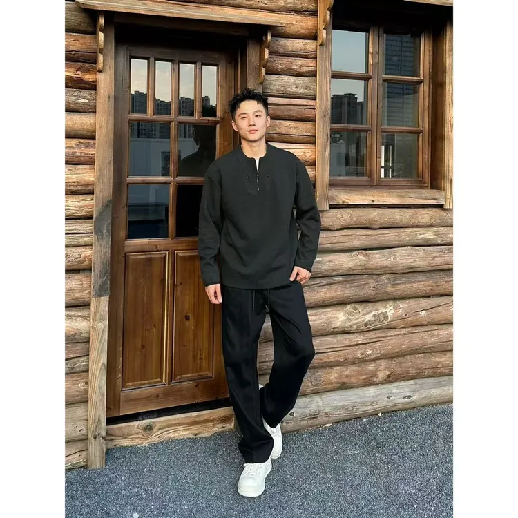 秋冬设计款圆领拉链磨毛立体剪裁铆钉情侣卫衣JS53037