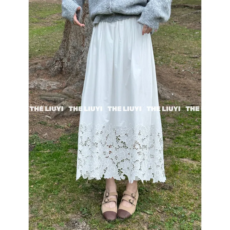 【LIUYI】花海半裙~温柔风重工镂空花朵半身裙57305
