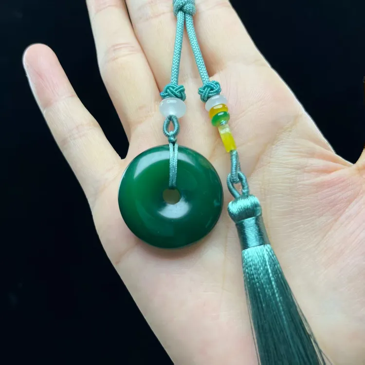 菠菜绿玛瑙玉髓平安扣包包挂车挂30mm