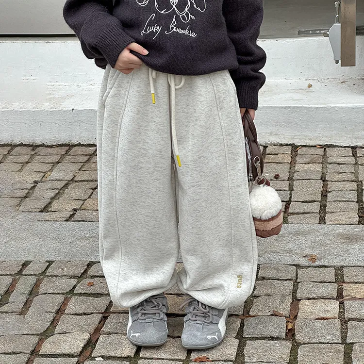 【依妈家】蓄热保暖神裤~儿童冬长裤男童加厚加绒刺绣卫裤25H060