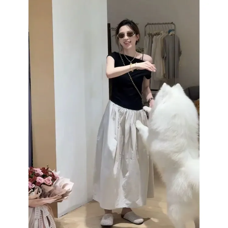 拼接连衣裙2025夏季新款韩系显瘦洋气简约设计感百搭气质连衣裙