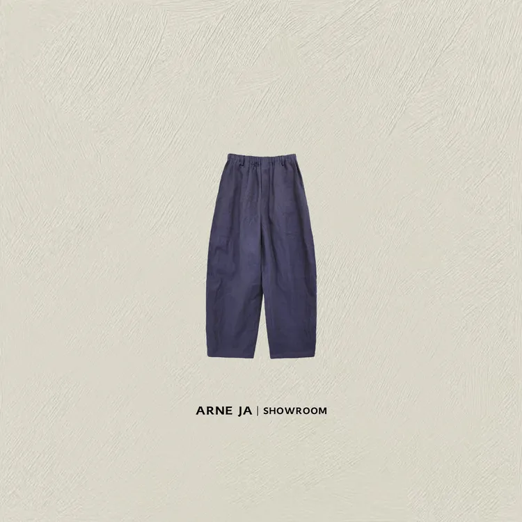 ARNE JA｜“量感时髦”定染蓝楹花维度立裁亚麻棉镰刀裤D53SK1111