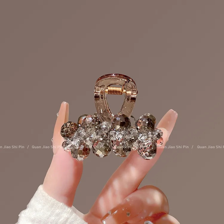 时尚2025新款水晶抓夹高级感后脑勺半扎发卡精致前额碎发夹头饰