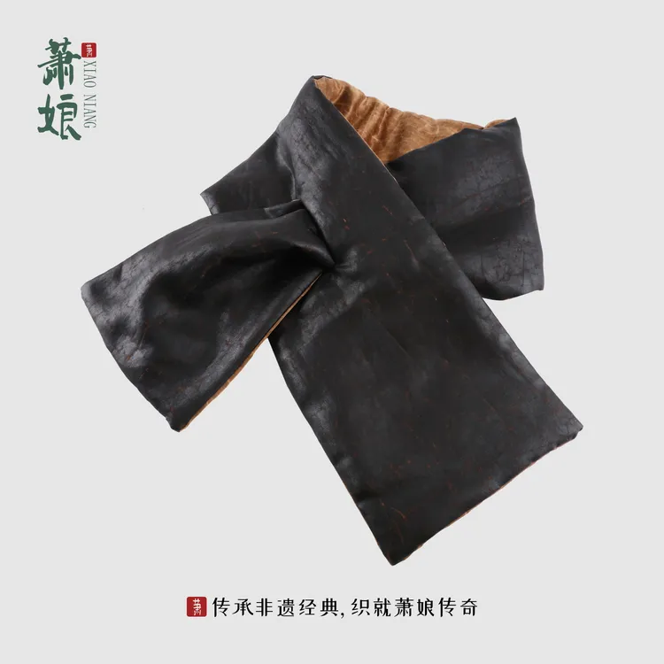 萧娘【围脖】缎龟香云纱夹棉围巾龟裂纹保暖桑蚕丝女围脖XNA0156