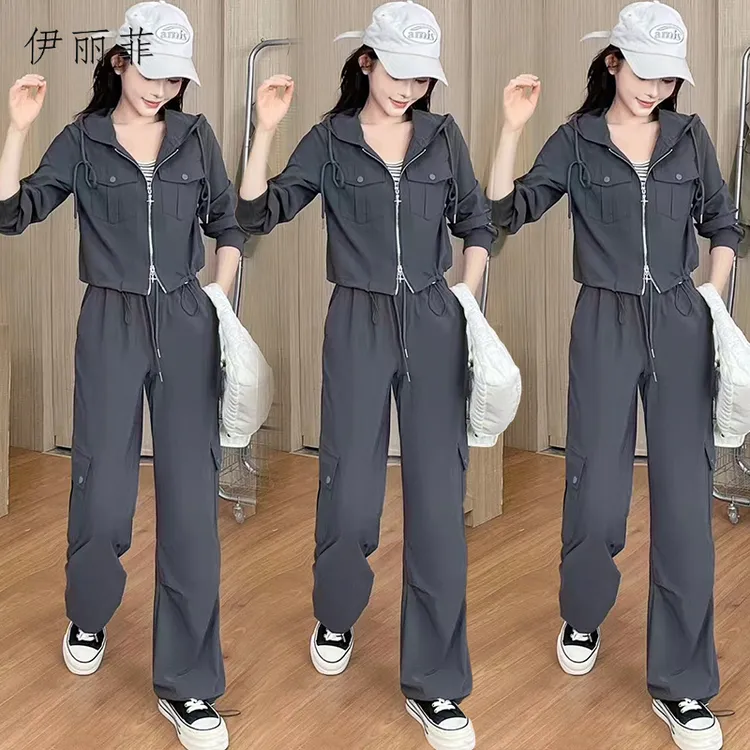 女款工装2025秋季潮流新款短外套与直筒裤成套搭配显瘦休闲三件套