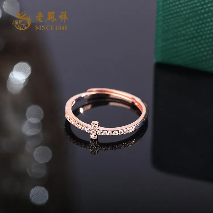925银合成锆石戒指 老凤祥轻奢气质单排细钻十字架戒圈送礼*商城