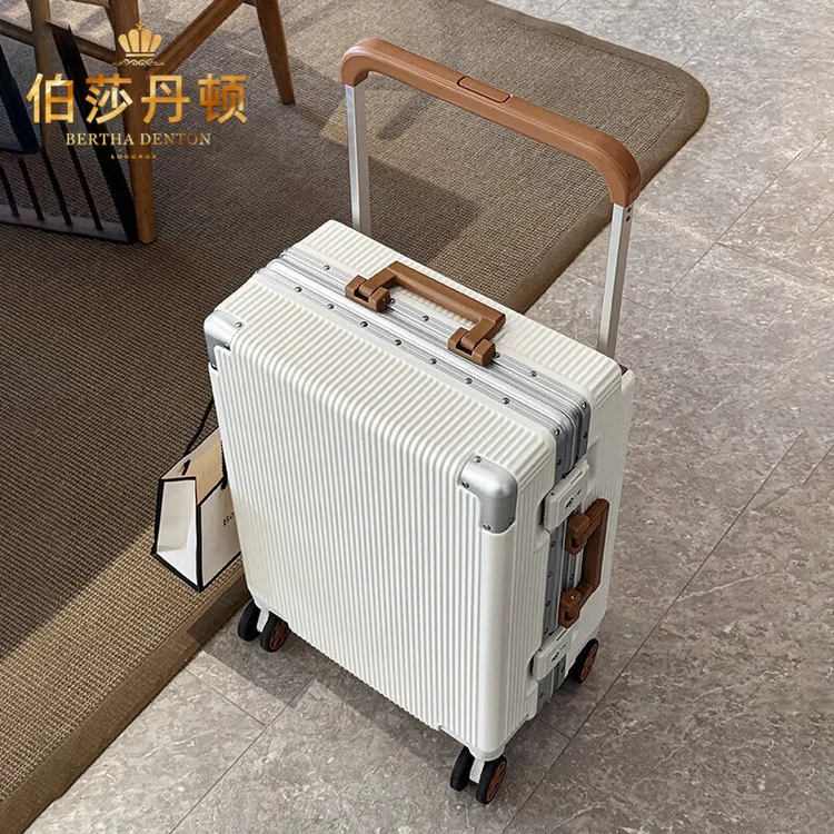 伯莎丹顿品牌宽拉杆行李箱铝框万向轮登机箱大容量旅行密码箱耐用