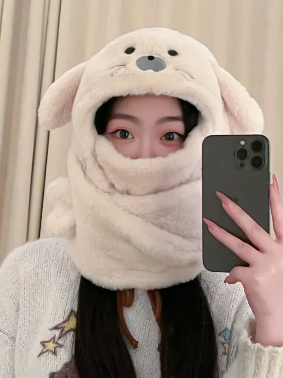 可爱风雷锋帽冬季小海豹一体帽冬天礼品套组毛绒帽送女朋友礼物