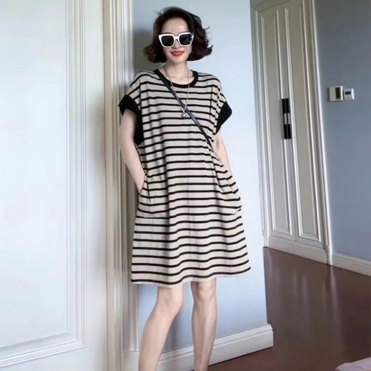 黑杏条纹小飞袖连衣裙女夏季宽松显瘦韩版气质慵懒风拼接休闲裙子