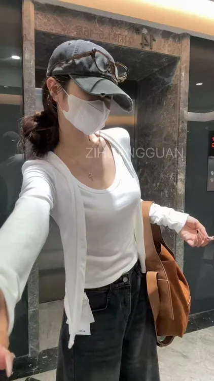 紫皇冠假两件开衫运动透气纯色百搭显瘦上衣宽松版长袖秋冬款9345