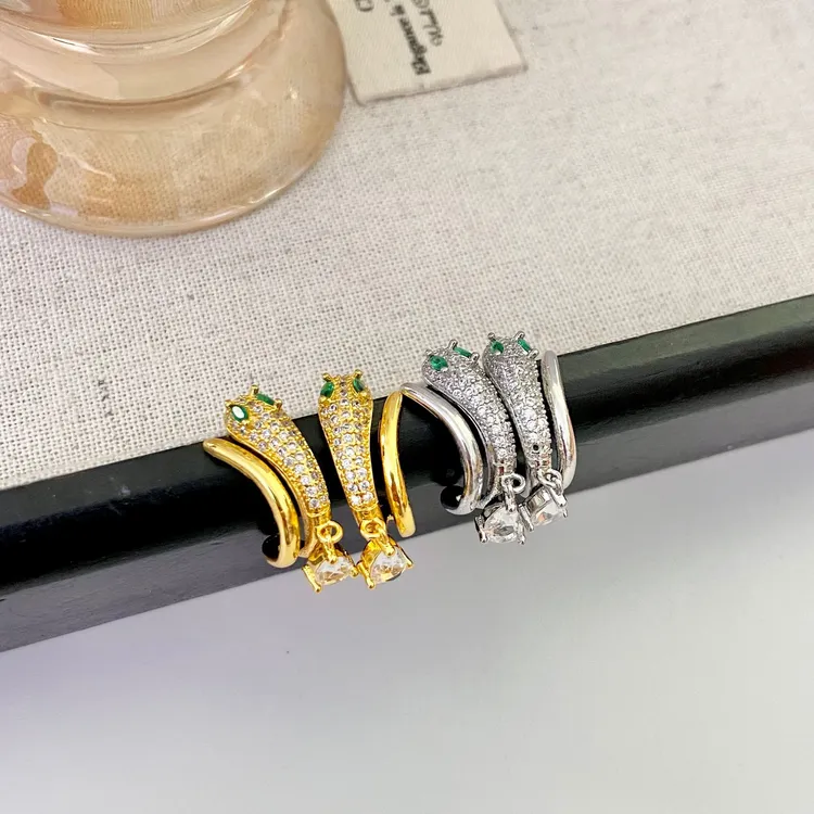 铜合金莫桑石耳饰 法式复古锆石扭曲小蛇水滴耳环女轻奢小众时尚