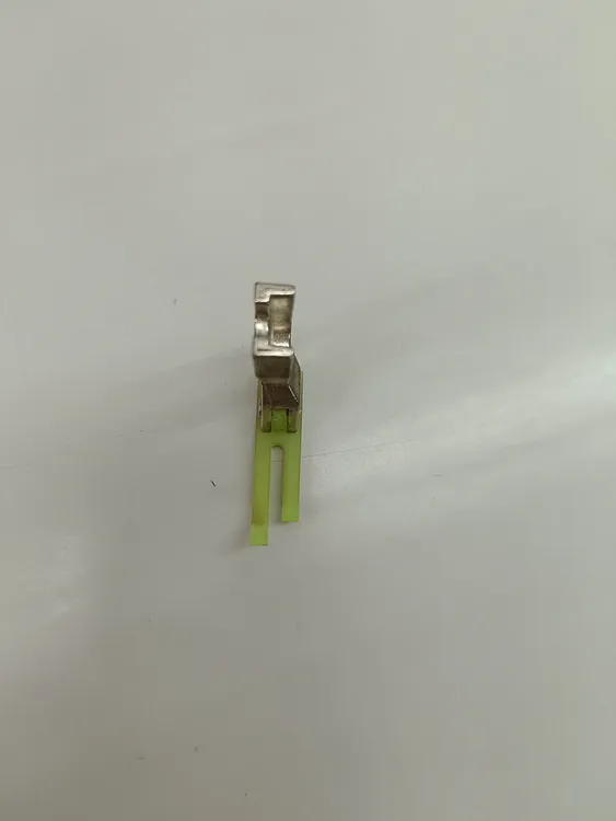 耐磨塑料牛津窄压脚缝纫机配件小压脚