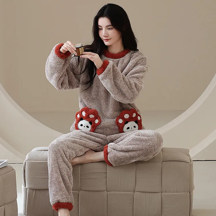 冬款保暖长毛绒加厚加绒宽松甜美法兰绒珊瑚绒圆领女士套装家居服