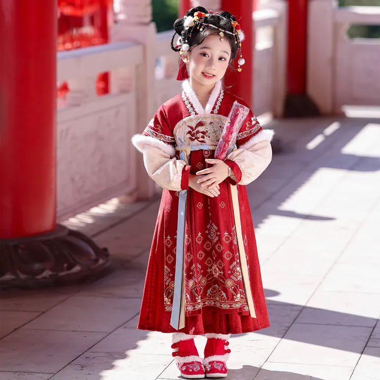 女童汉服套装2025年新款冬装儿童唐装新中式中国风胭脂襦裙拜年服