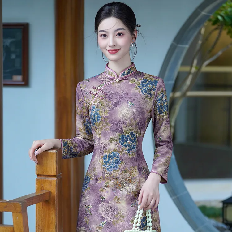 绝美新中式旗袍2025新款妈妈日常可穿上海国风改良连衣裙长款秋冬