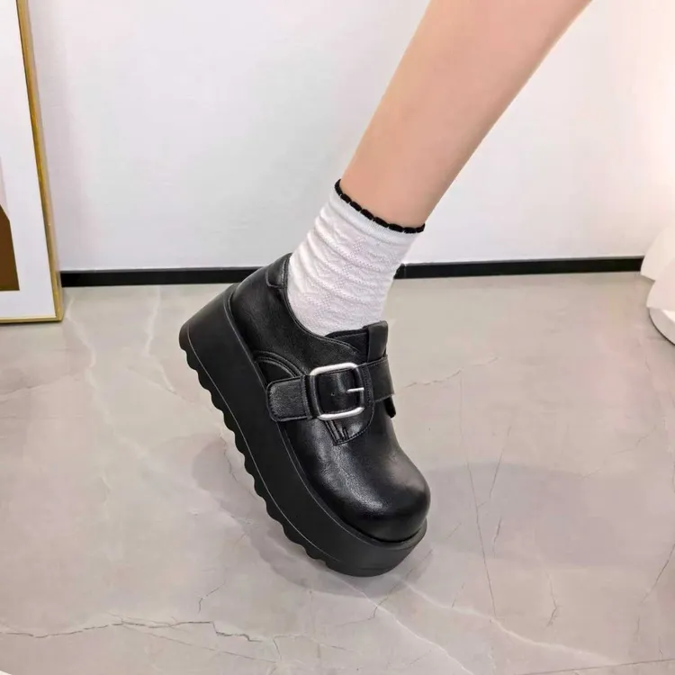 秋冬时尚厚底新款圆头女款百搭勃肯鞋休闲一脚