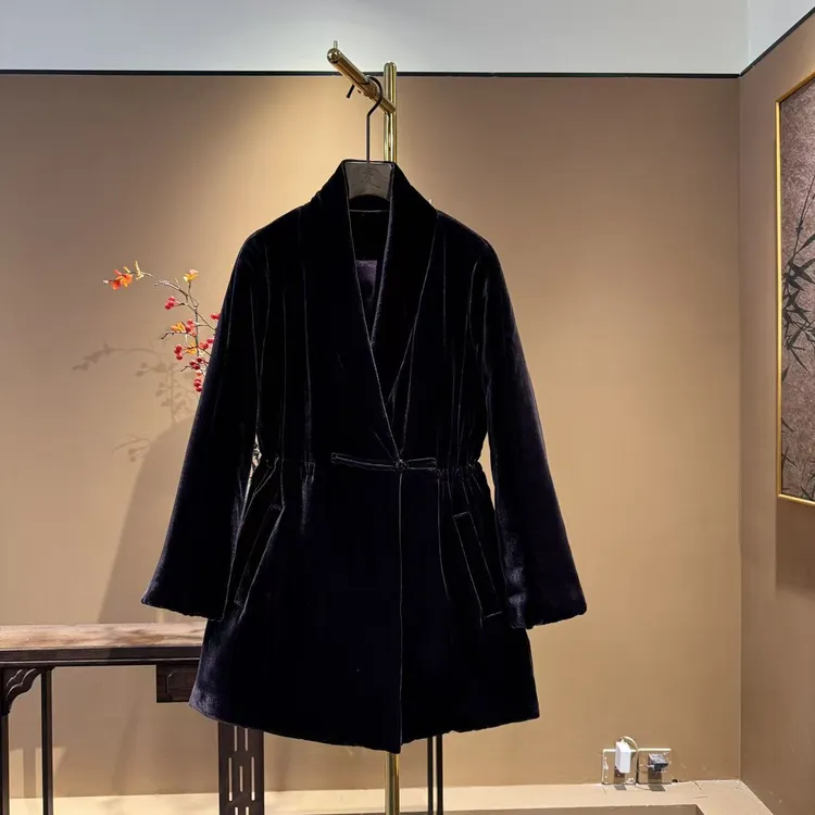 【嫚西妮】   高定新款国风新中式100%桑蚕丝青果领抽腰棉衣    671